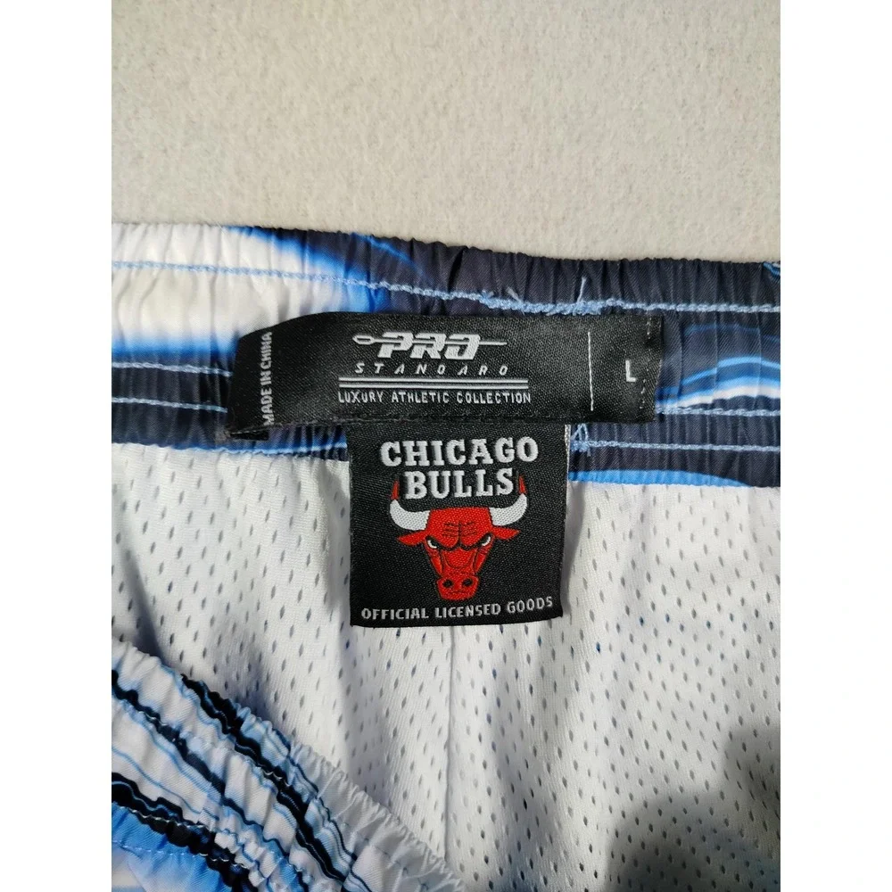 Chicago Bulls Shorts Men's Large Blue NBA Basketball Swim Trunks‎ Pro Standard